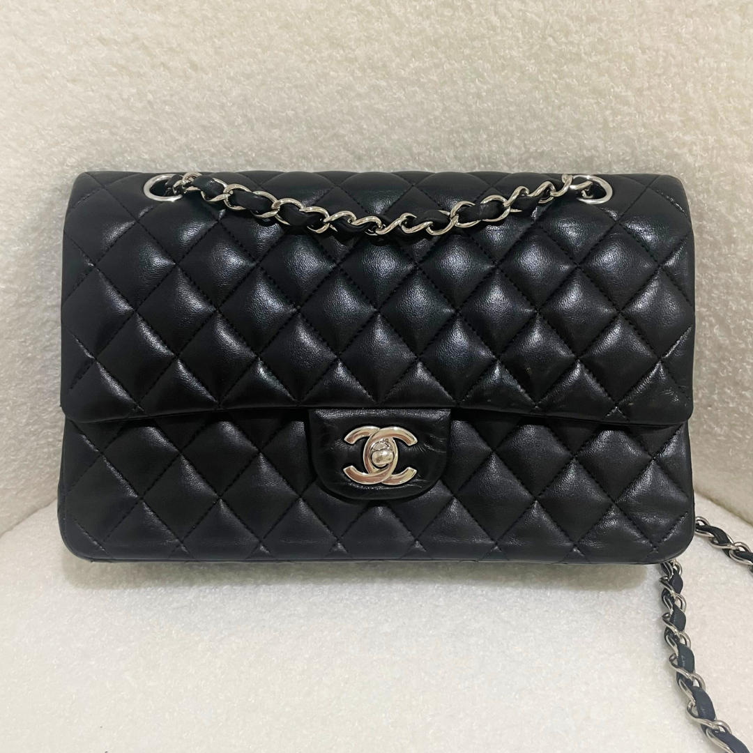 Chanel Medium Classic Double Flap