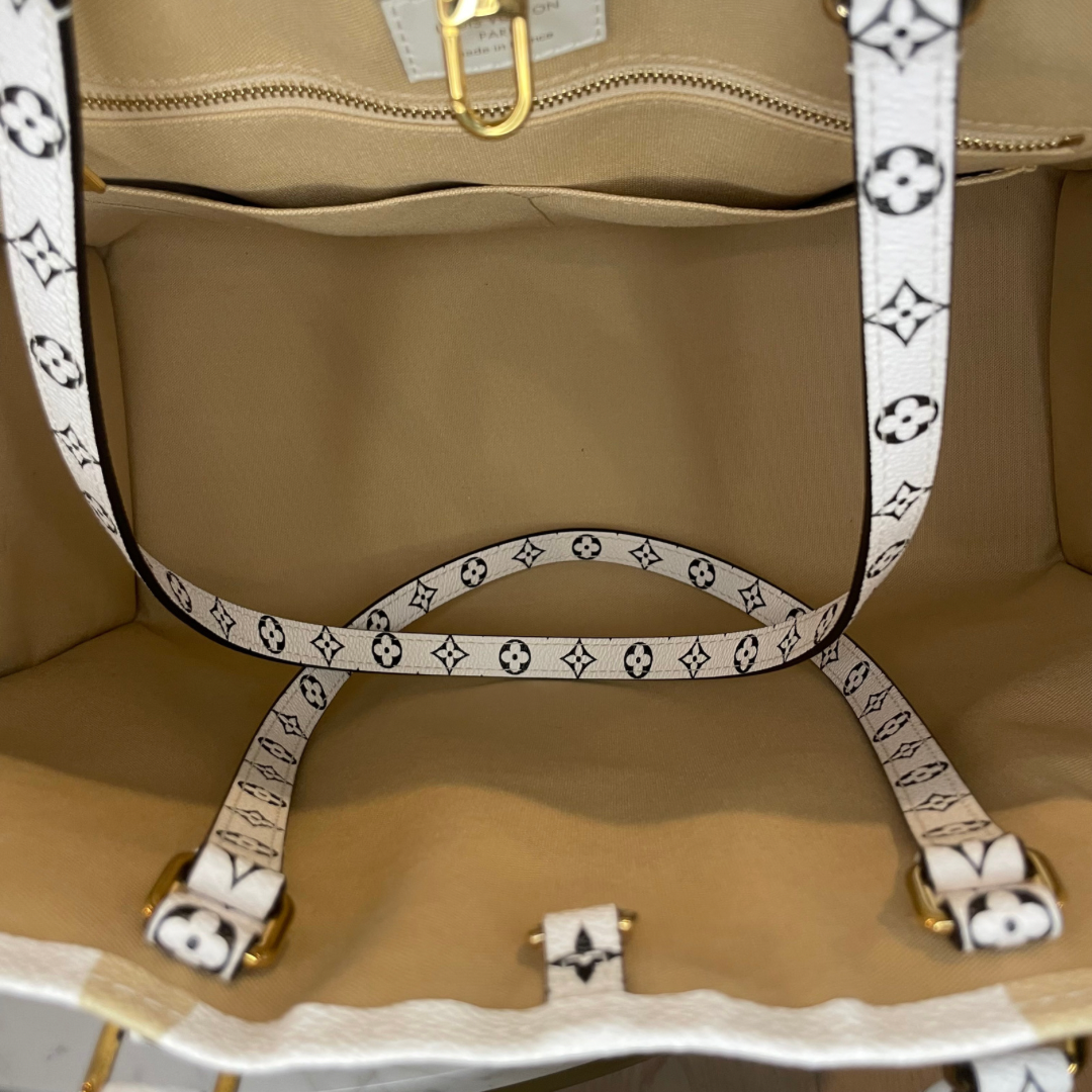 Louis Vuitton OnTheGo Tote Giant GM